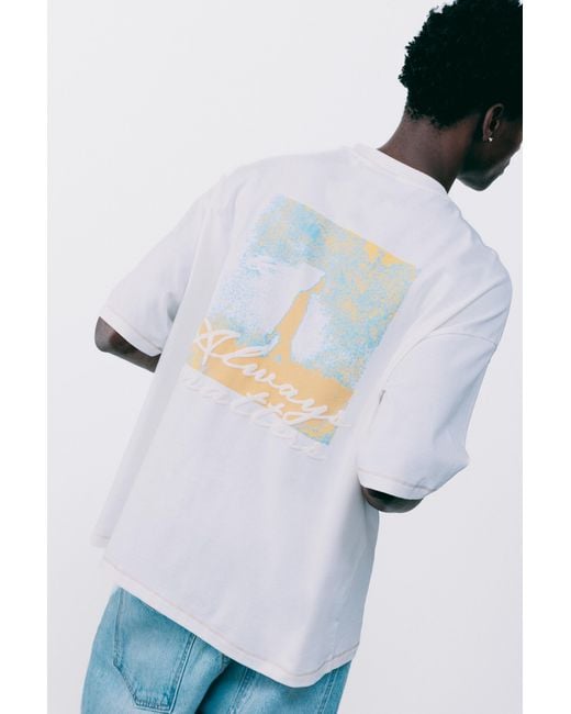 Pull&Bear Gray Embroidered Graphic T-Shirt for men