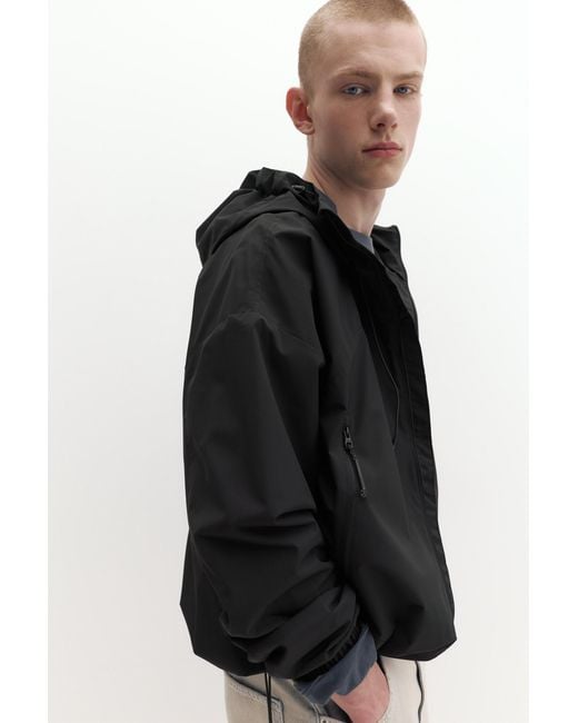 Pull&Bear Black Lightweight Hooded Raincoat for men