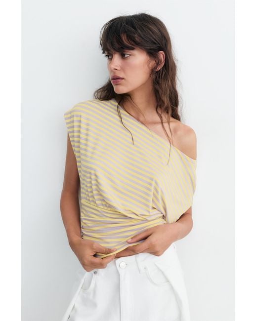Pull&Bear Natural Asymmetric Short Sleeve T-Shirt