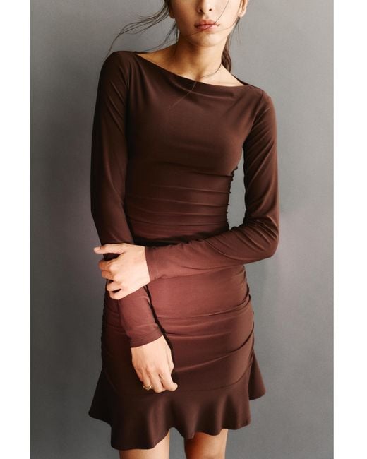 Robe Courte Froncée Pull&Bear en coloris Black