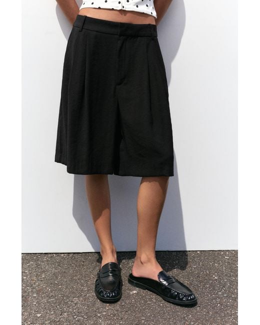 Pull&Bear White Long Pleated Bermuda Shorts
