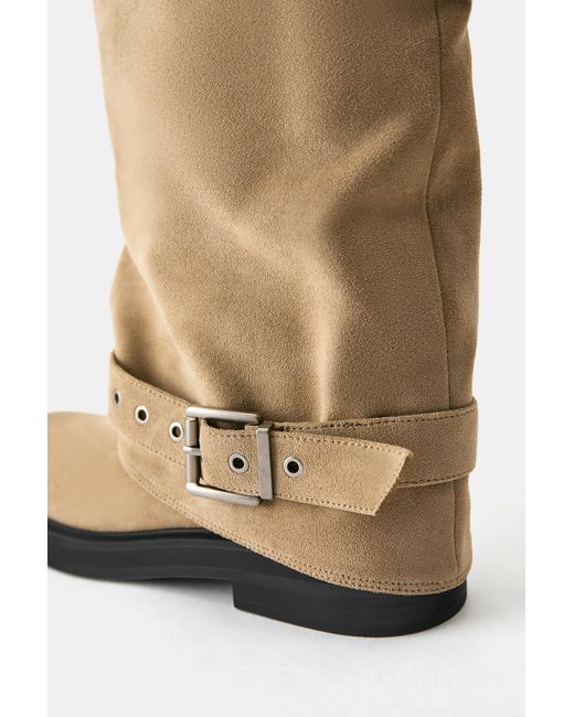 Pull&Bear White Flat Footed Leggings Boots With Buckle