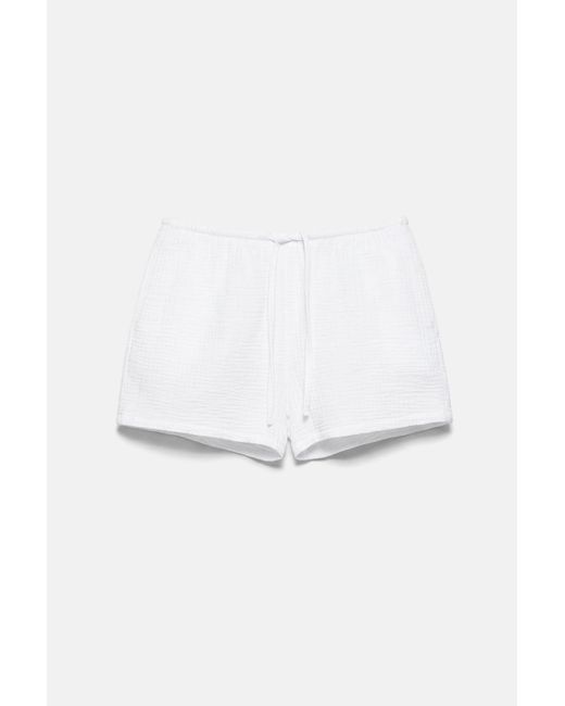 Pull&Bear White Crepe Shorts