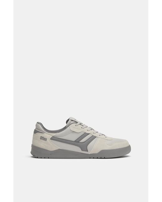 Pull&Bear White Retro Trainers for men