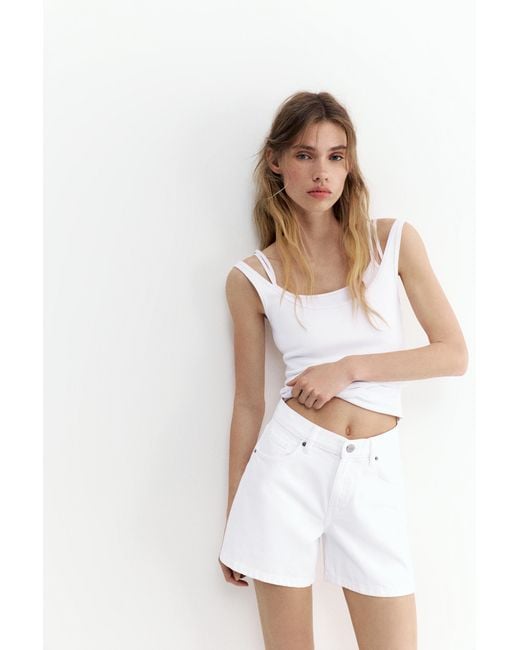 Bermuda Jeans A Vita Media di Pull&Bear in White