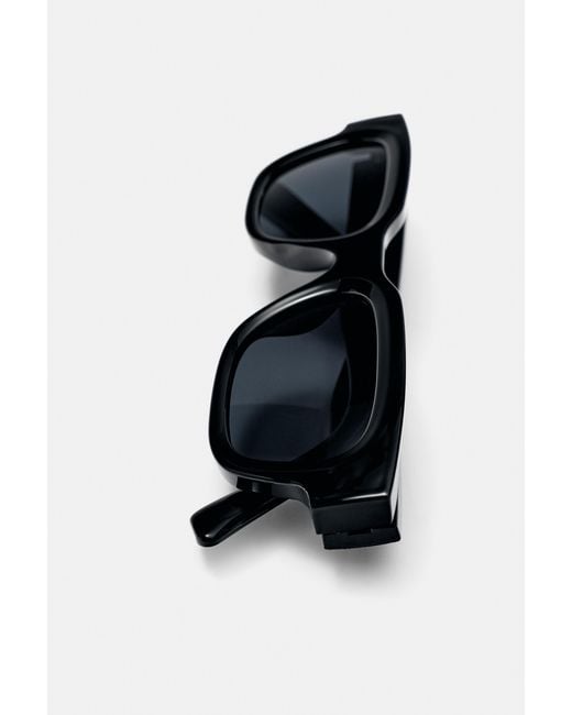 Pull&Bear Black Resin Sunglasses for men