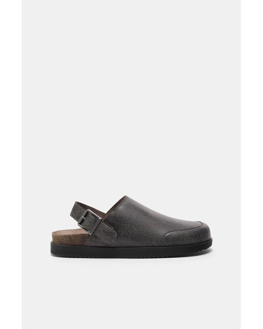 Pull&Bear Black Stwd Distressed Clogs for men