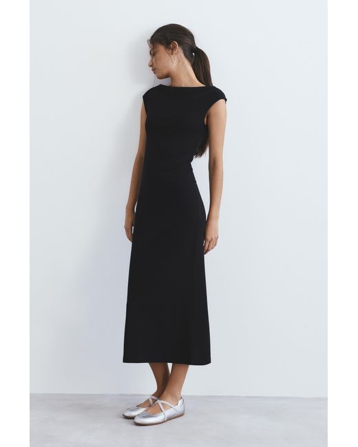 Pull&Bear Black Short Sleeve Midi Dress