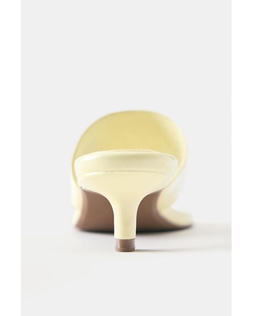 Pull&Bear White Heeled Sandals With Toe Loop