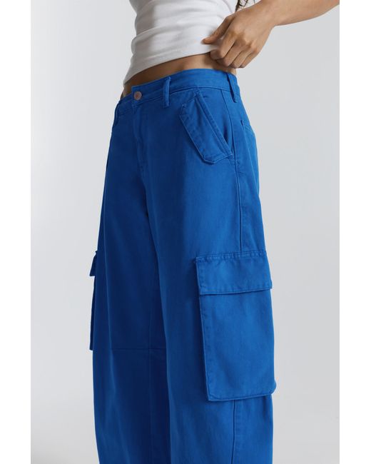 Pantalon Cargo Balloon Pull&Bear en coloris Blue