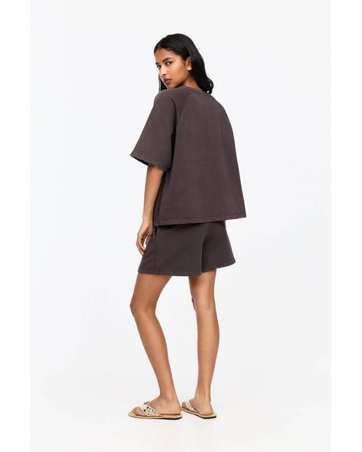 Pull&Bear Brown Trainingsshorts Mit Ziernaht