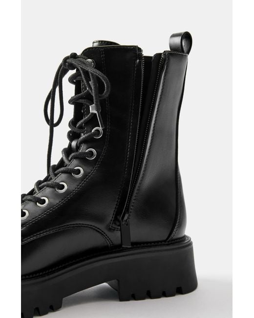 Pull&Bear Black Flache Schnürstiefeletten