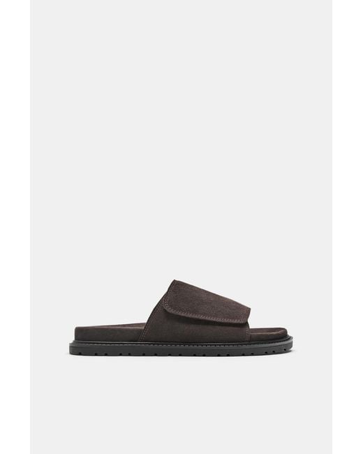 Pull&Bear Brown Flat Leather Sandals for men