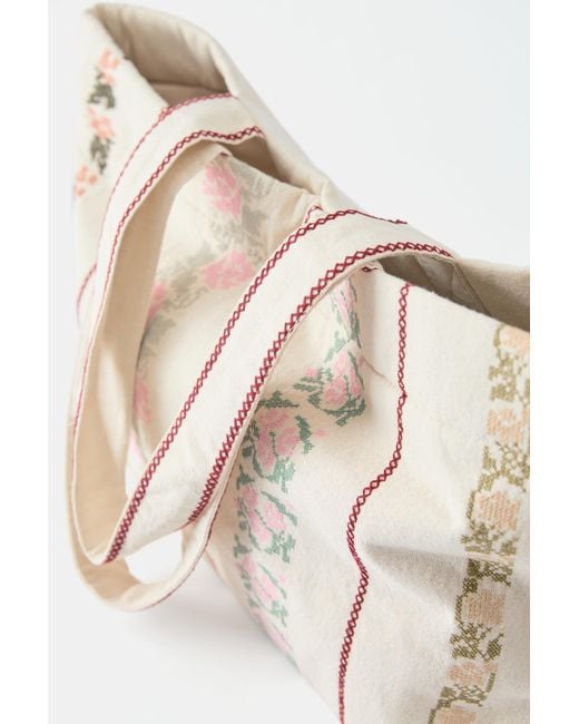 Borsa Shopper Ricamata di Pull&Bear in Natural