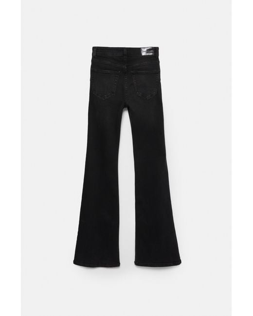 Pull&Bear Basic Flared Jeans in het Black