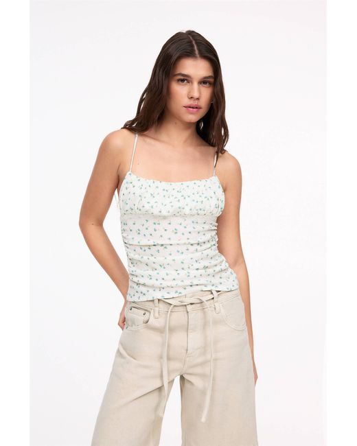 Pull&Bear White Bermudas Im Baggy-Hosen-Stil Mit Gürtel
