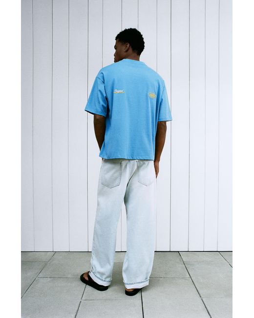 Pull&Bear Blue Embroidered Graphic T-Shirt for men