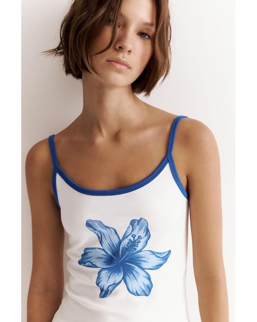 Pull&Bear Blue Trägertop Mit Hibiskusblüten-Print