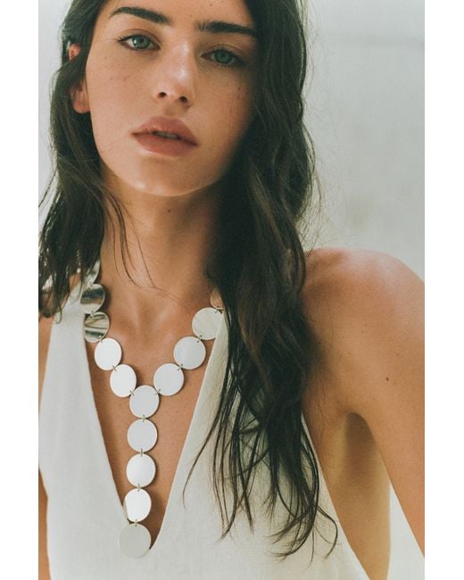 Pull&Bear White Circle Lariat Necklace