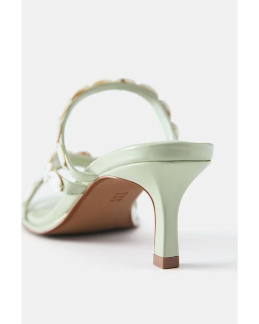 Pull&Bear White Mules Mit Perlenbesatz