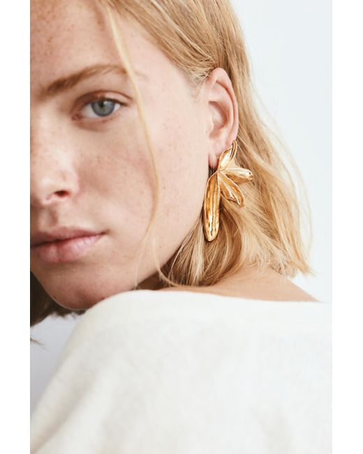 Pull&Bear Metallic Flower Earrings