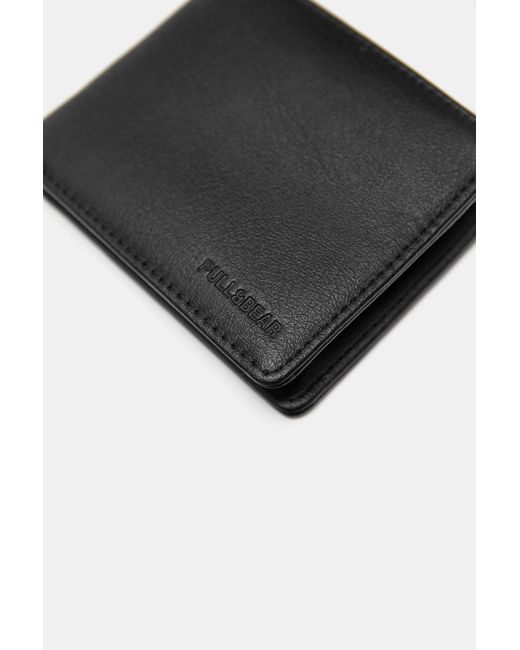 Pull&Bear Black Plain Wallet for men