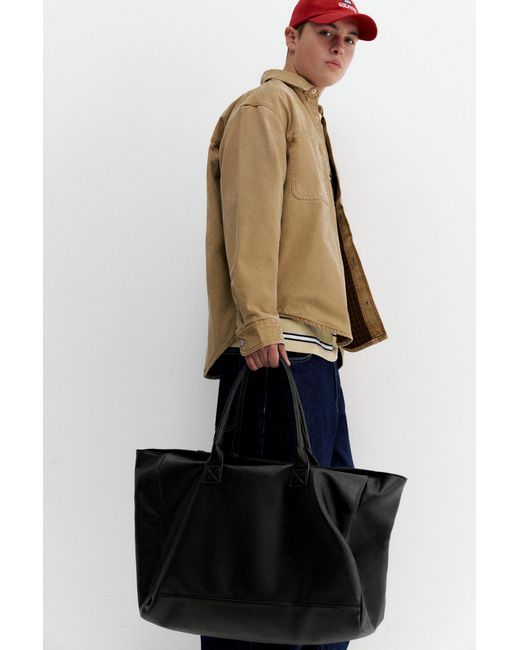 Borsa Da Viaggio Con Charm di Pull&Bear in White da Uomo