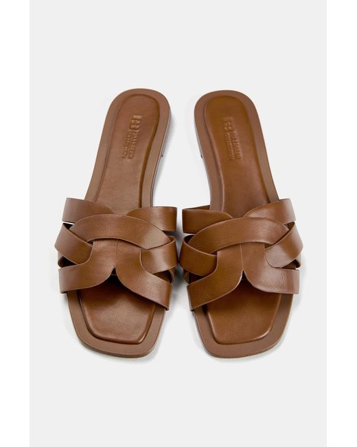 Pull&Bear Natural Flat Strap Sandals