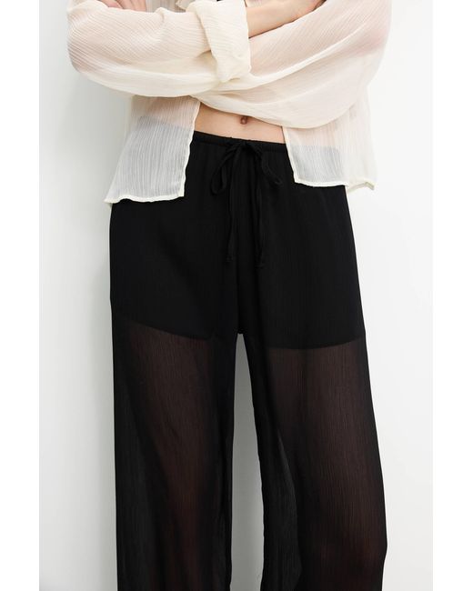 Pull&Bear Black Fließende Halbtransparente Hose