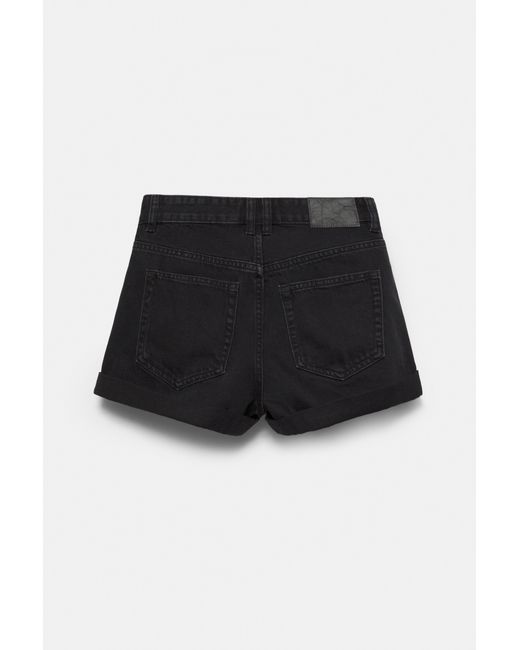 Short Jeans Mom Risvolto di Pull&Bear in Black