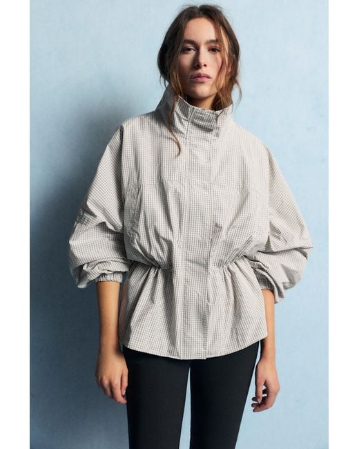 Pull&Bear White High-Neck Ruched Jacket