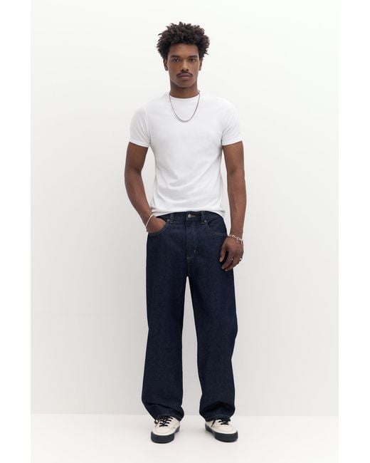 Pull&Bear White Muscle Fit T-Shirt for men
