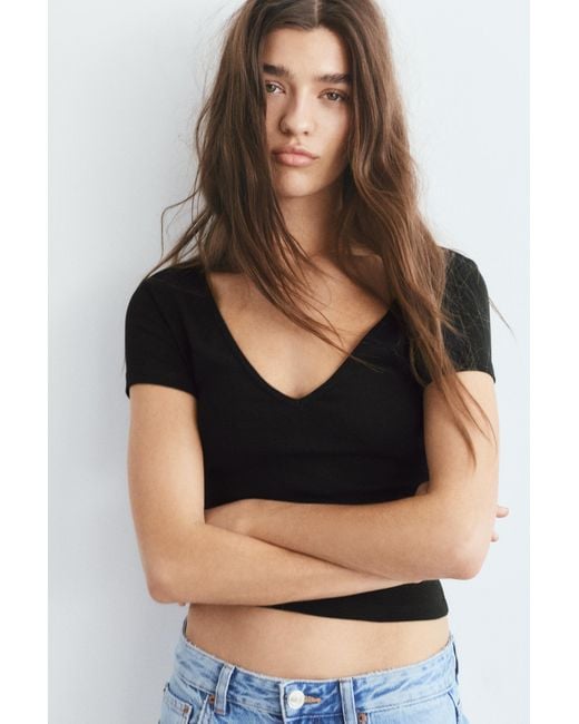 Pull&Bear Black V-Neck T-Shirt
