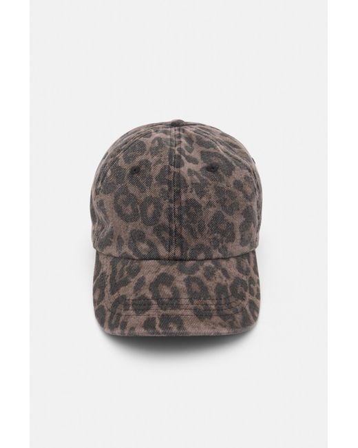 Pull&Bear Brown Leopard Print Cap