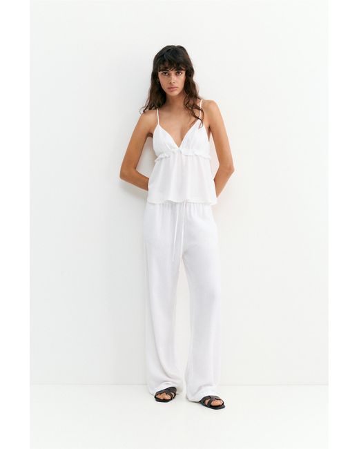 Pull&Bear White Ruffled Linen Top