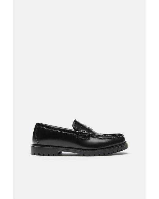 Pull&Bear Black Basic Loafers for men