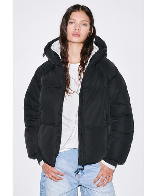 Pull&Bear Black Puffer Jacket With Hood