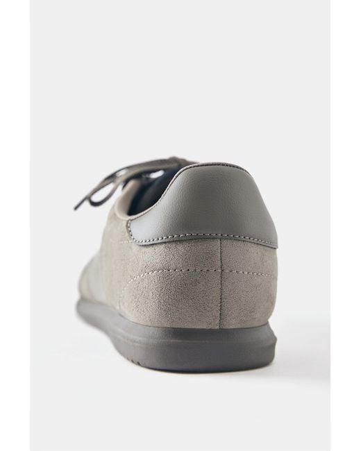 Sneakers Slim di Pull&Bear in Gray da Uomo