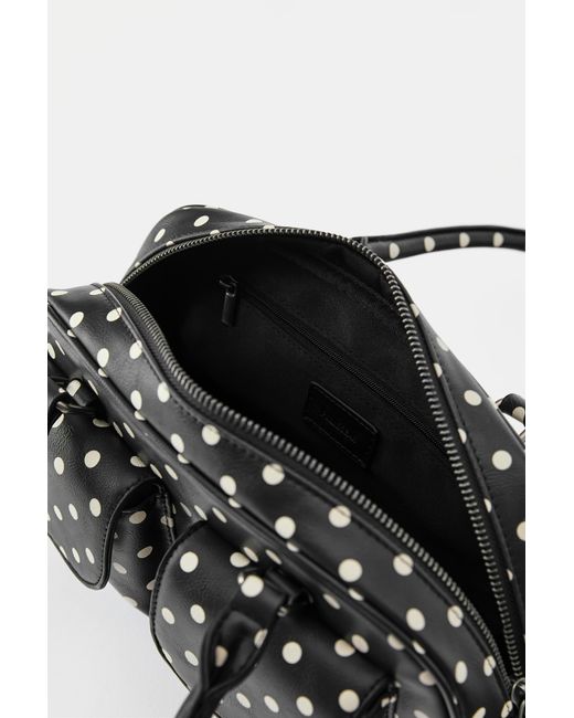 Borsa A Spalla Multipocket A Pois di Pull&Bear in Black