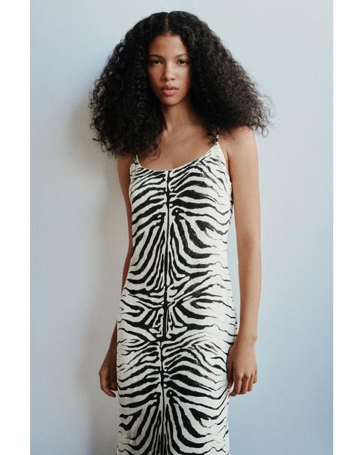 Pull&Bear Midi-Jurk Met Zebraprint in het Green