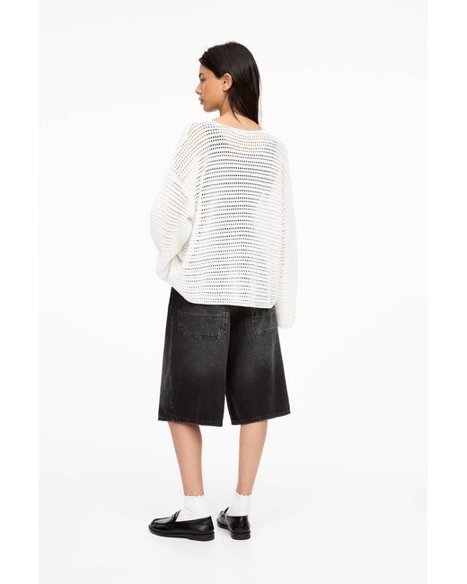 Pull&Bear White Pullover Lochmuster Knöpfe