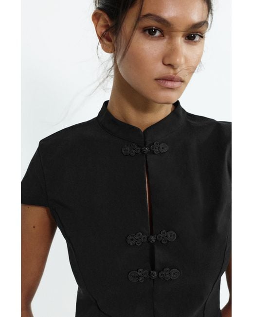 Top Con Nodi di Pull&Bear in Black