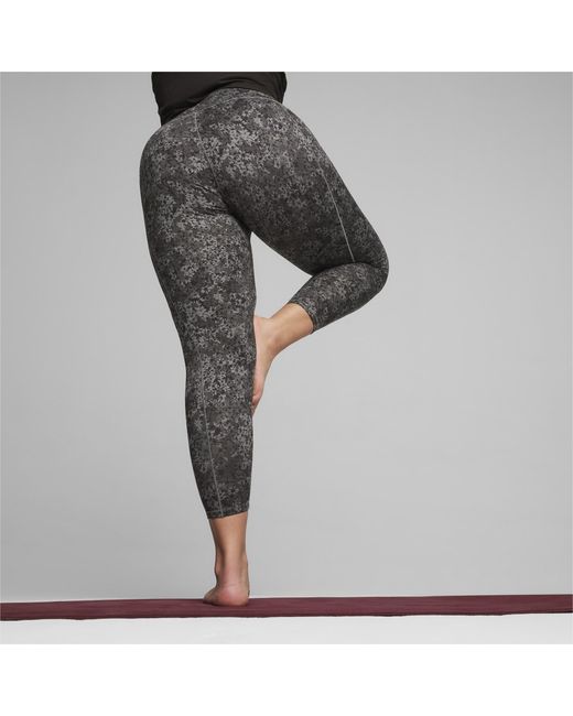 Pantaloni aderenti da allenamento Studio Foundations di PUMA in Gray