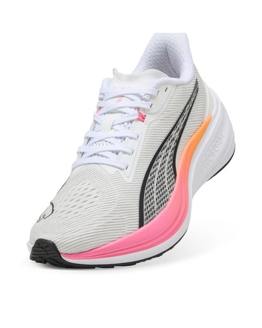 PUMA White Darter Pro Laufschuhe