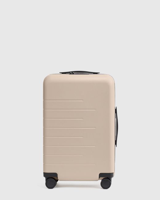 Quince Natural Carry-On Hard Shell Suitcase 20", Polycarbonte