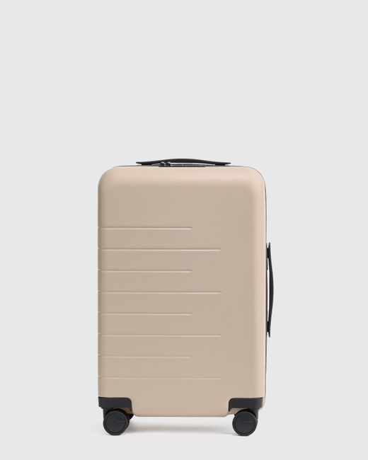 Quince Natural Carry-On Hard Shell Suitcase 21", Polycarbonte