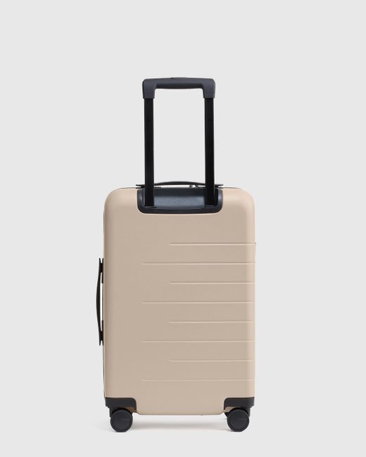 Quince Natural Carry-On Hard Shell Suitcase 20", Polycarbonte