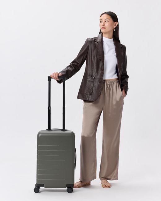 Quince Green Small Carry-On Suitcase, Polycarbonte