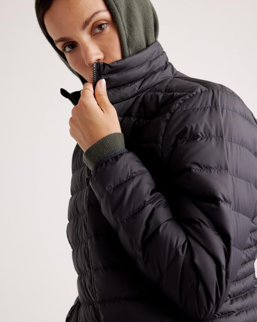 Quince Black Lightweight Down Packable Puffer Jacket, Recycled Polyester