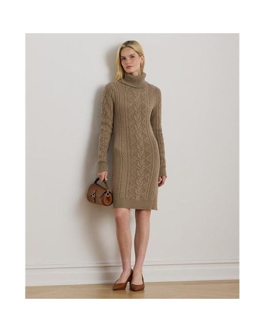 Abito dolcevita in maglia a trecce di Ralph Lauren in Brown